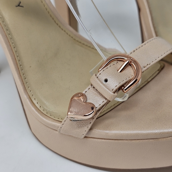 🆕️🆑️ Katy Perry The Noelle Heels | Ankle Strap Heart Buckle Details Tan 10 - Picture 5 of 13